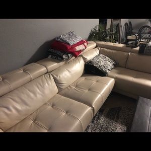 Sectional sofa